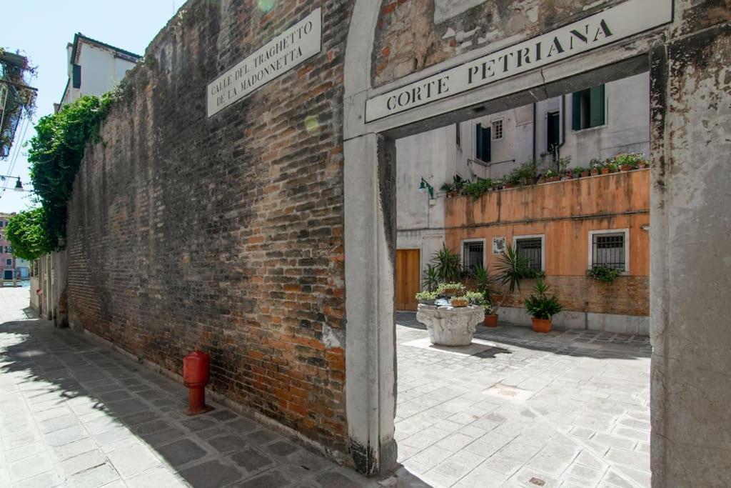 Residence Alma - Rialto Bridge Venedig Exterior foto